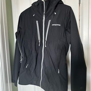 For sale like new Black Patagonia Granite Crest Jacket SZ small
